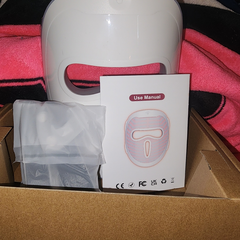 7 In 1 Cordless Light Mask